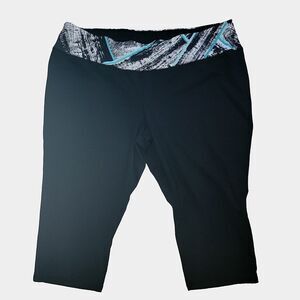 Livi Active Lane Bryant Black Capri Legging Pants size 26/28